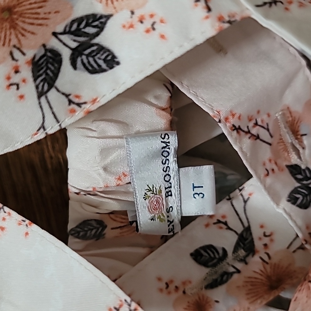 Floral suspender skirt - Picture 3 of 4